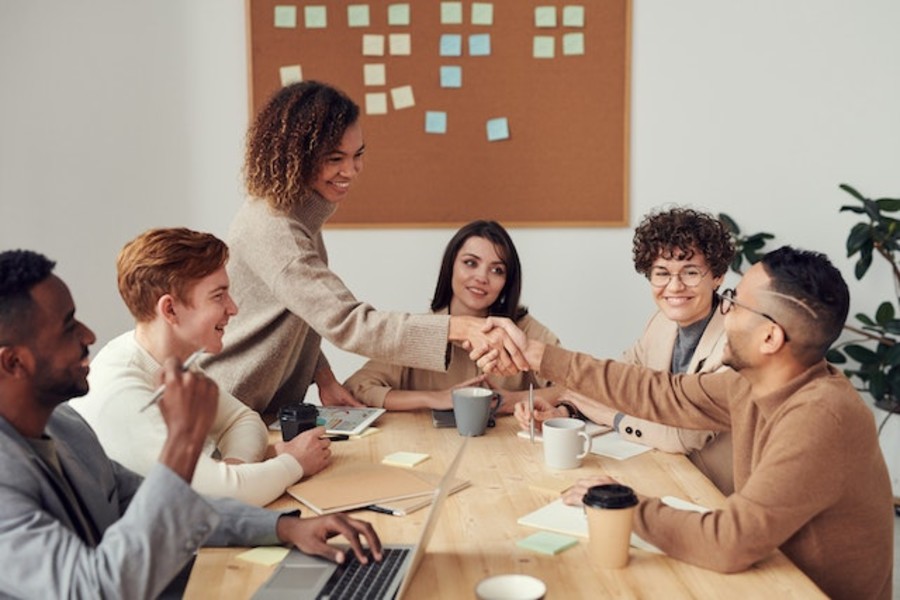 Confesercenti: Lavoro - continua consolidamento dell’occupazione, ma a trainare la ripresa sono gli over 50