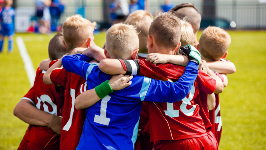 Sport a scuola. Sottosegretario Picchi: con ‘scivolare 2025’ incontri in classe, confronto con atleti e giornata sulla neve