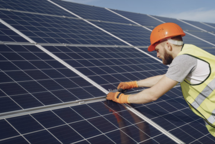 Imprese sempre più green: Italia seconda in Ue per l'utilizzo di fotovoltaico