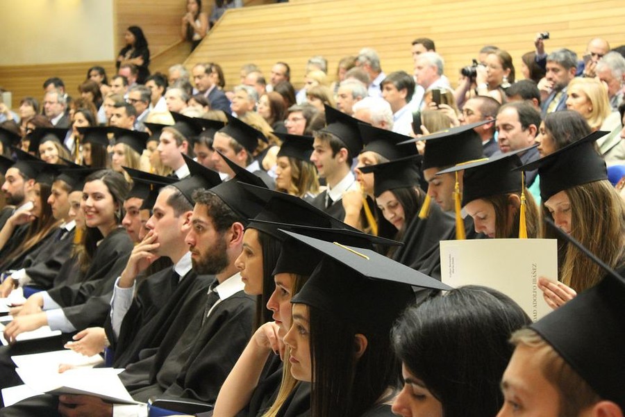 Inaugurazione anno accademico università Liuc, presidente Fontana: il futuro si fonda sulla competenza