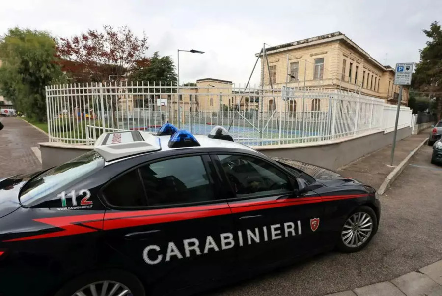 Preparava ordigni e istigava al terrorismo, giovane arrestato a Bolzano