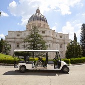 Exelentia, in Vaticano navetta elettrica per persone a mobilità ridotta