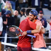 Musetti ko al quinto set al Roland Garros, Djokovic resta numero 1