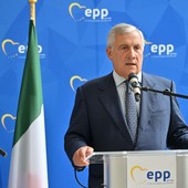 Tajani “Combattimenti in corso, gli italiani lascino il Libano”