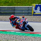 Marquez vince ad Aragon davanti a Martin, Bagnaia fuori