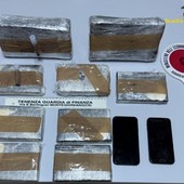 Sequestrati 4,5 kg di droga, arrestato corriere calabrese