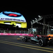 Russell in pole a Las Vegas, Sainz secondo e Leclerc quarto