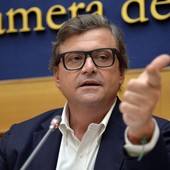 Calenda “No al campo largo, serve un centro serio”