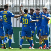 Il Frosinone vince 1-0 a Monza e si avvicina alla salvezza