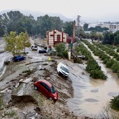 Alluvione Valencia, Sanchez “211 vittime accertate, soccorsi difficili”