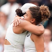 Keys si fa male e si ritira, Paolini ai quarti di Wimbledon