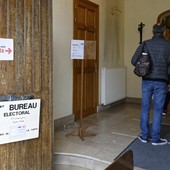 La Francia al voto per i ballottaggi